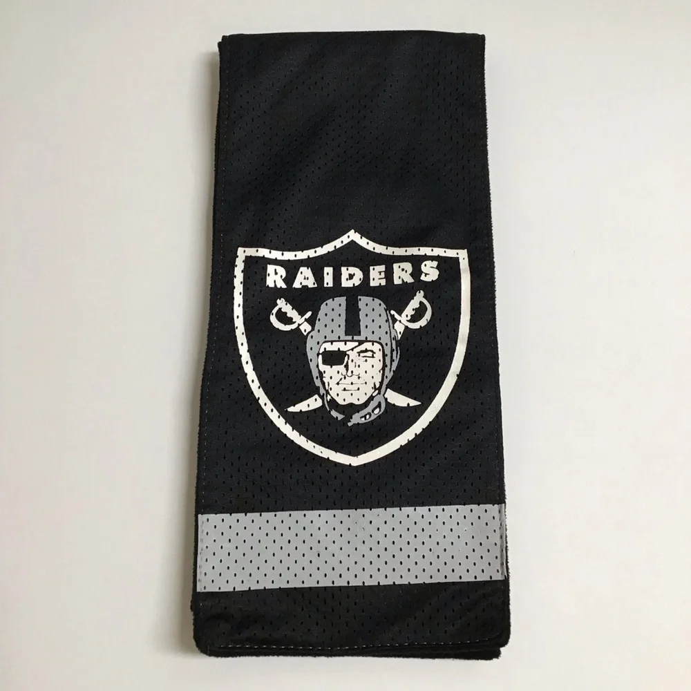 NFL Raiders Football Neck Scarf Muffler Black Fleece Zip Pocket Licensed Vintage